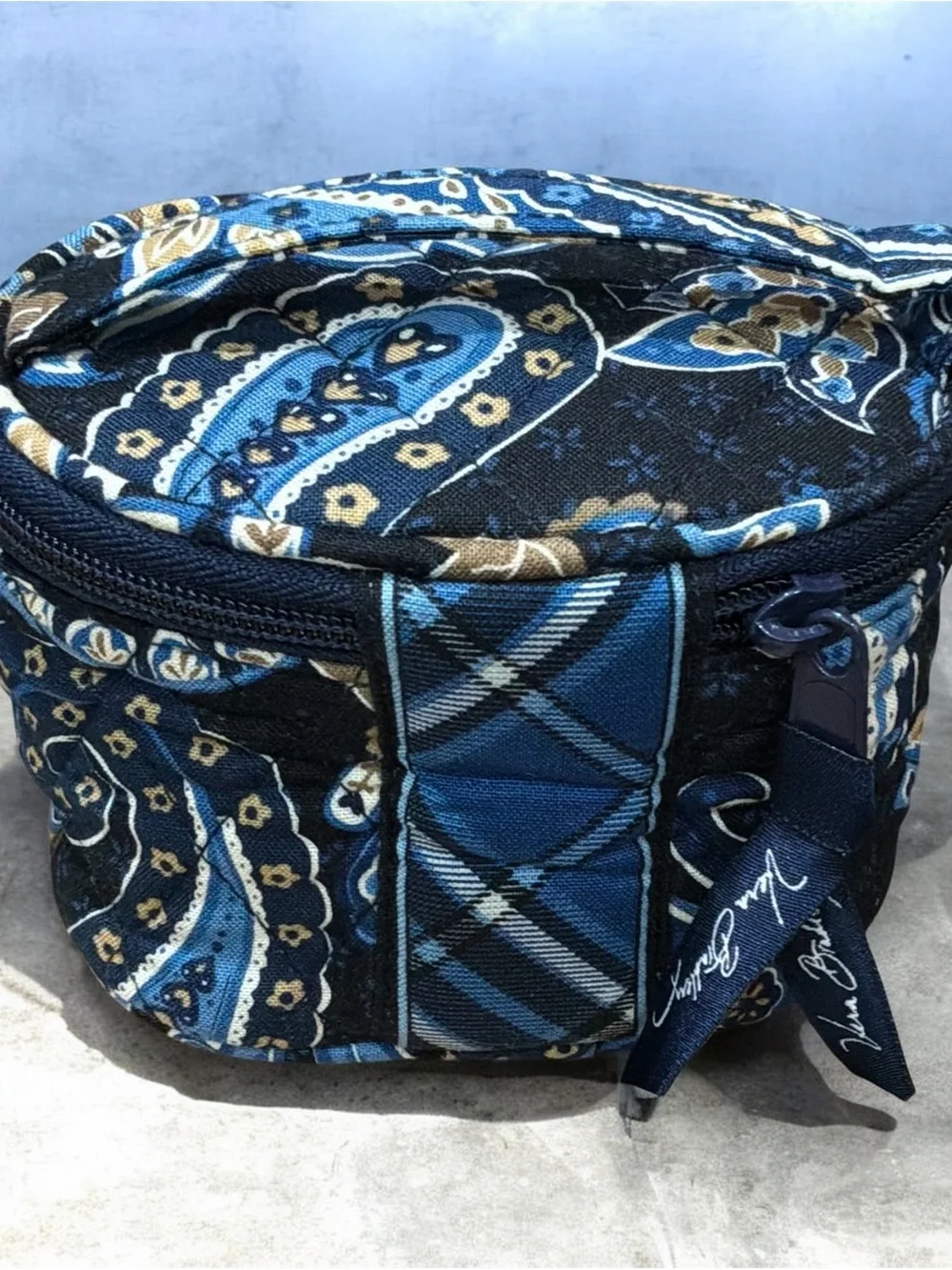 VTG 2006 Vera Bradley Windsor Navy Retired Small Round Cosmetic-Jewelry Case/Bag